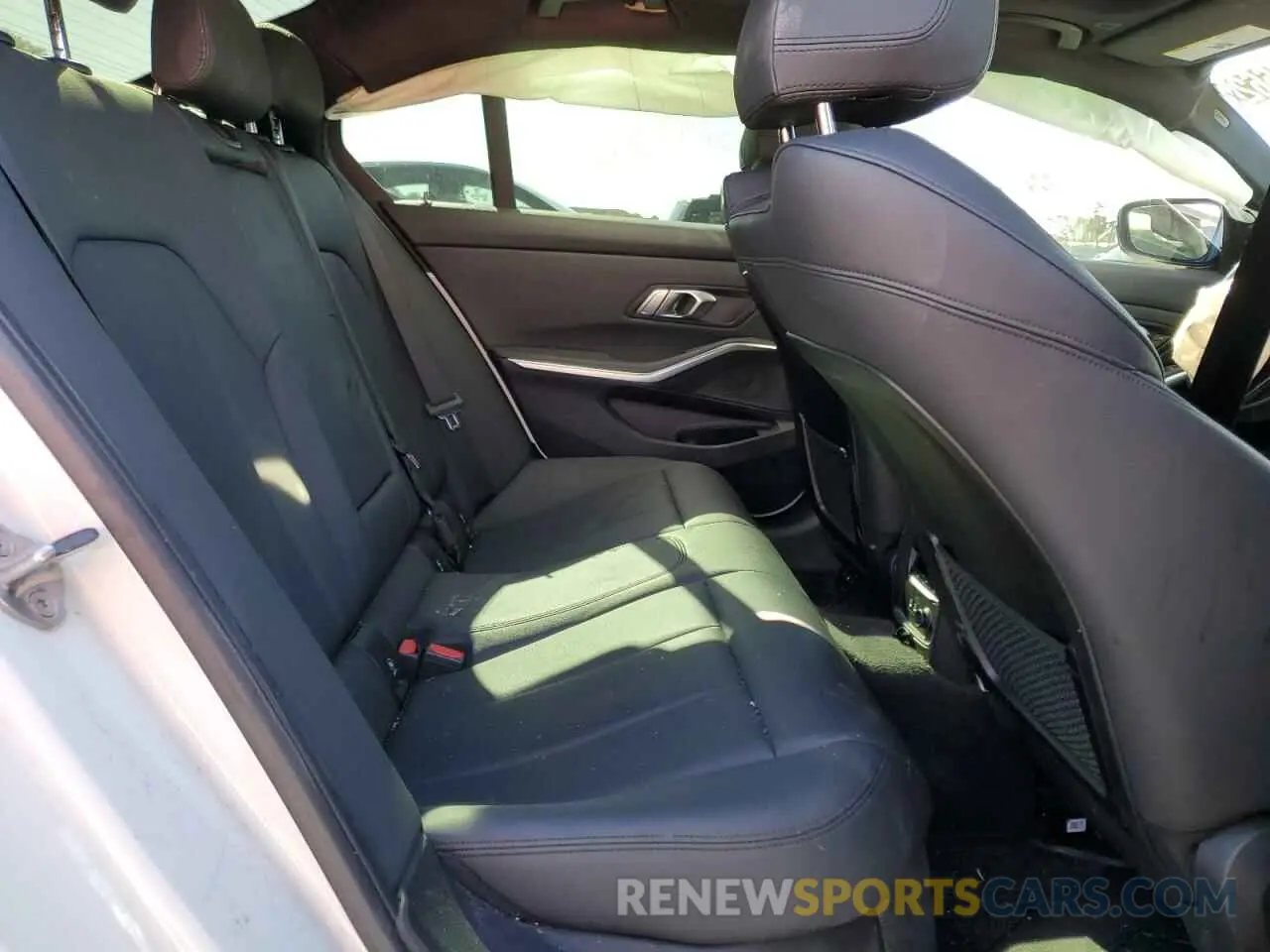 6 Photograph of a damaged car WBA5R1C58KAK09375 BMW 3 SERIES 2019