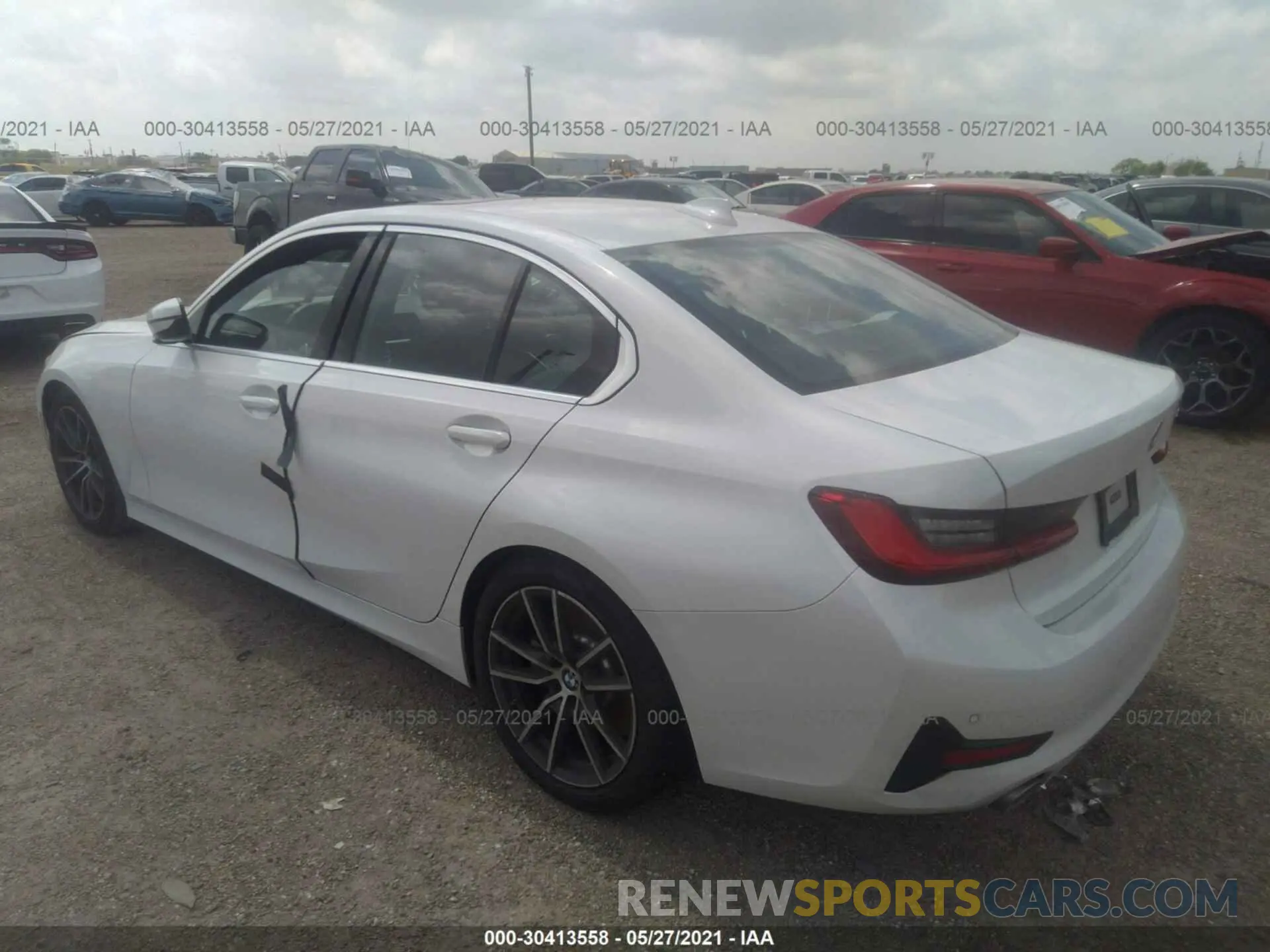 3 Photograph of a damaged car WBA5R1C5XKFH05395 BMW 3 SERIES 2019