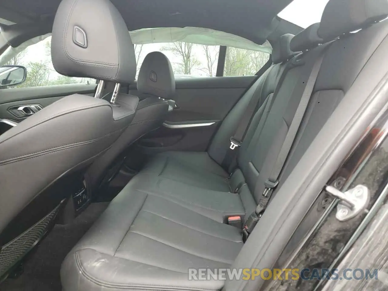 10 Фотография поврежденного автомобиля WBA5R7C50KAJ81963 BMW 3 SERIES 2019