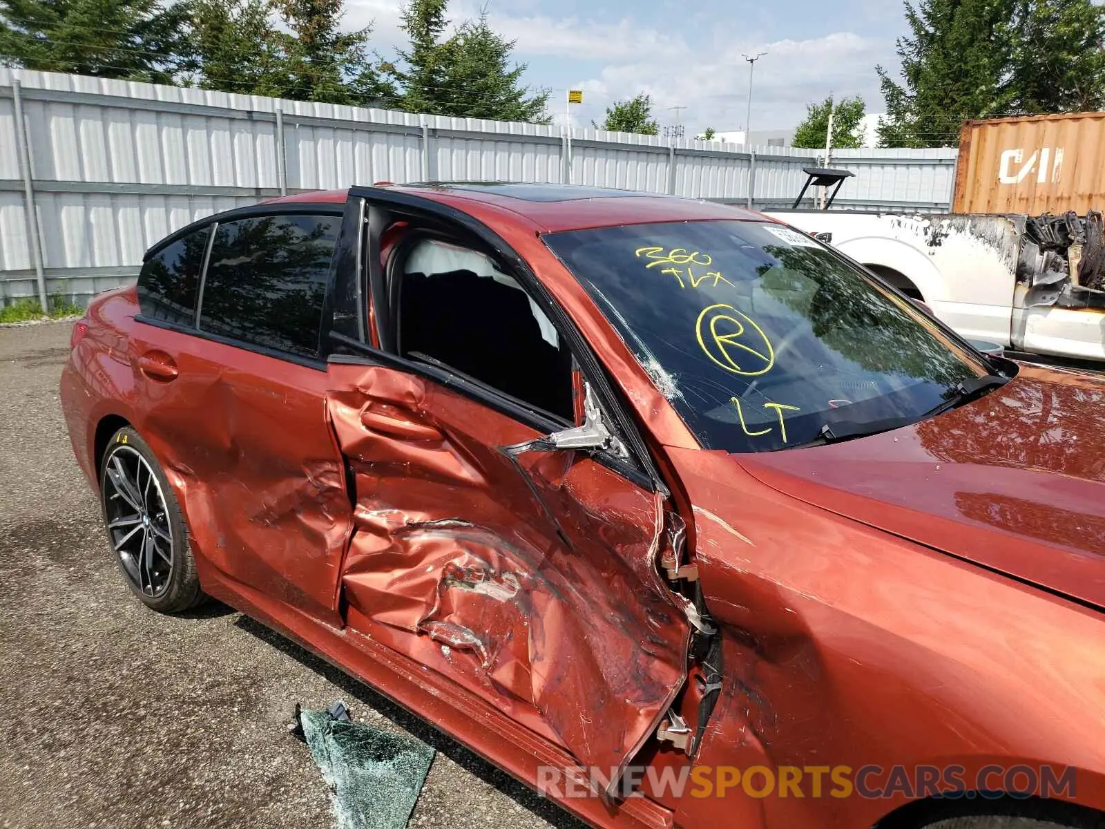9 Photograph of a damaged car WBA5R7C52KAJ82466 BMW 3 SERIES 2019