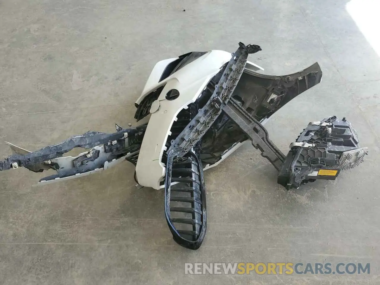 12 Photograph of a damaged car WBA5R7C54KFH25192 BMW 3 SERIES 2019