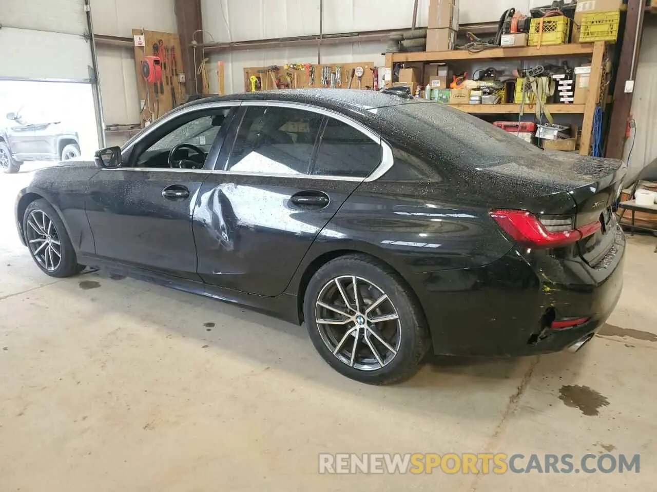 2 Фотография поврежденного автомобиля WBA5R7C55KAJ84633 BMW 3 SERIES 2019