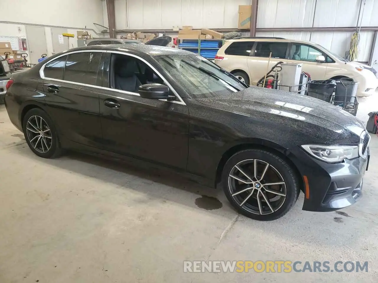 4 Фотография поврежденного автомобиля WBA5R7C55KAJ84633 BMW 3 SERIES 2019