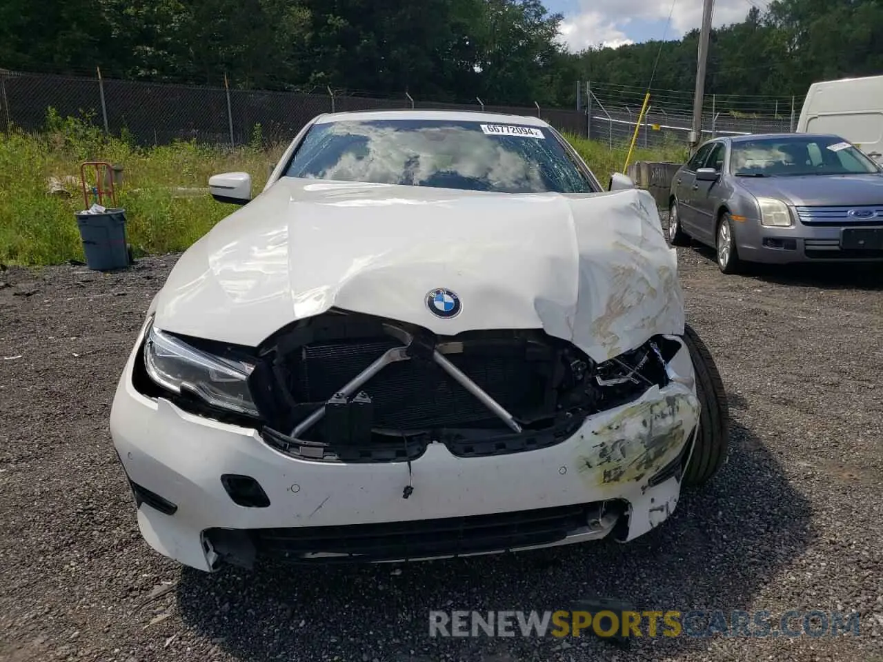 5 Photograph of a damaged car WBA5R7C56KFH33021 BMW 3 SERIES 2019