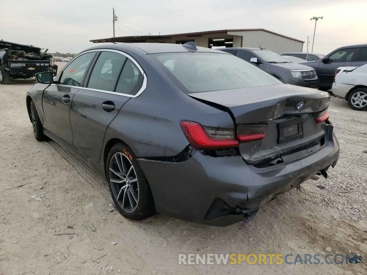 3 Photograph of a damaged car 3MW5R1J00L8B16743 BMW 3 SERIES 2020