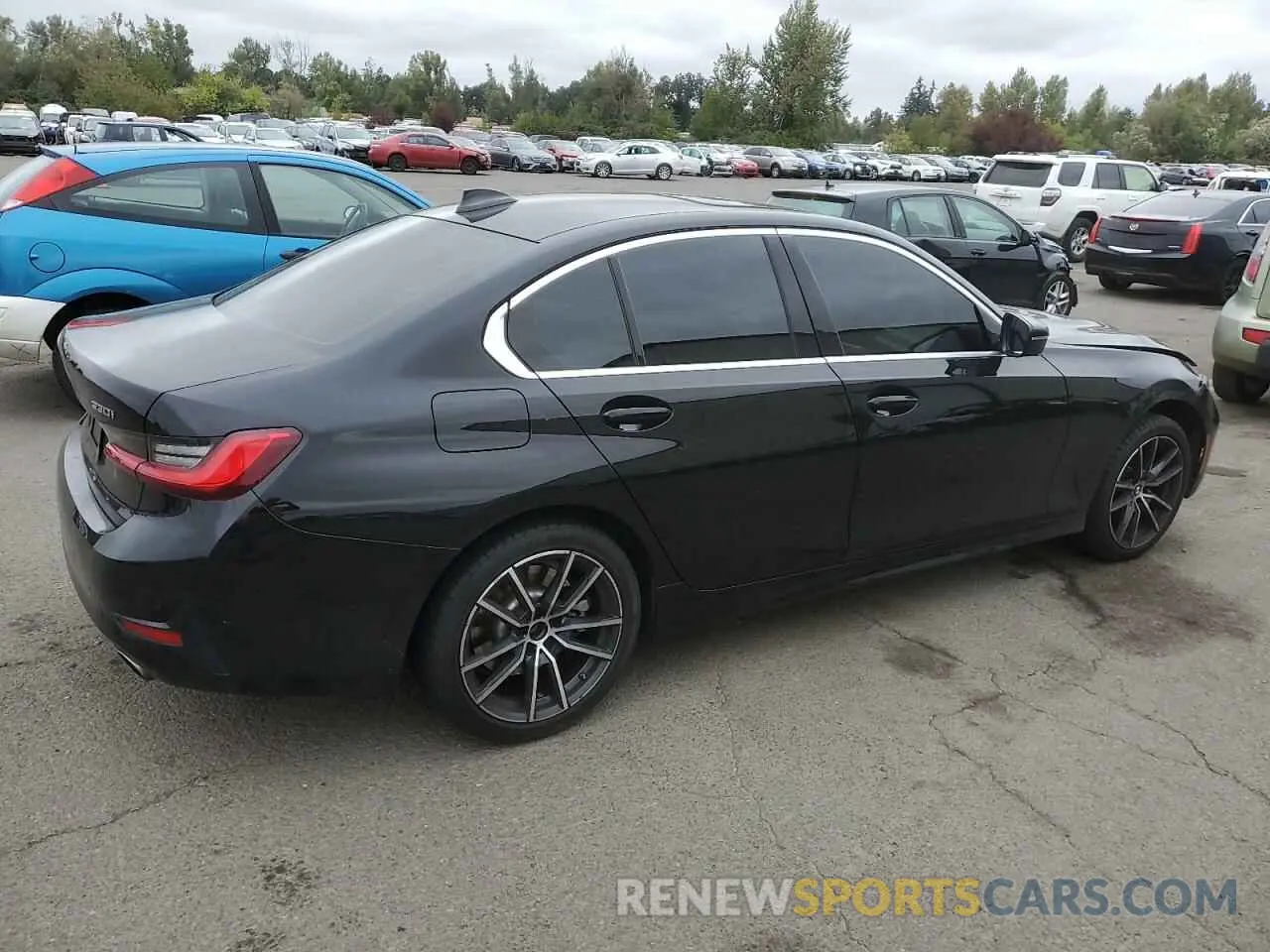 3 Photograph of a damaged car 3MW5R1J01L8B15293 BMW 3 SERIES 2020