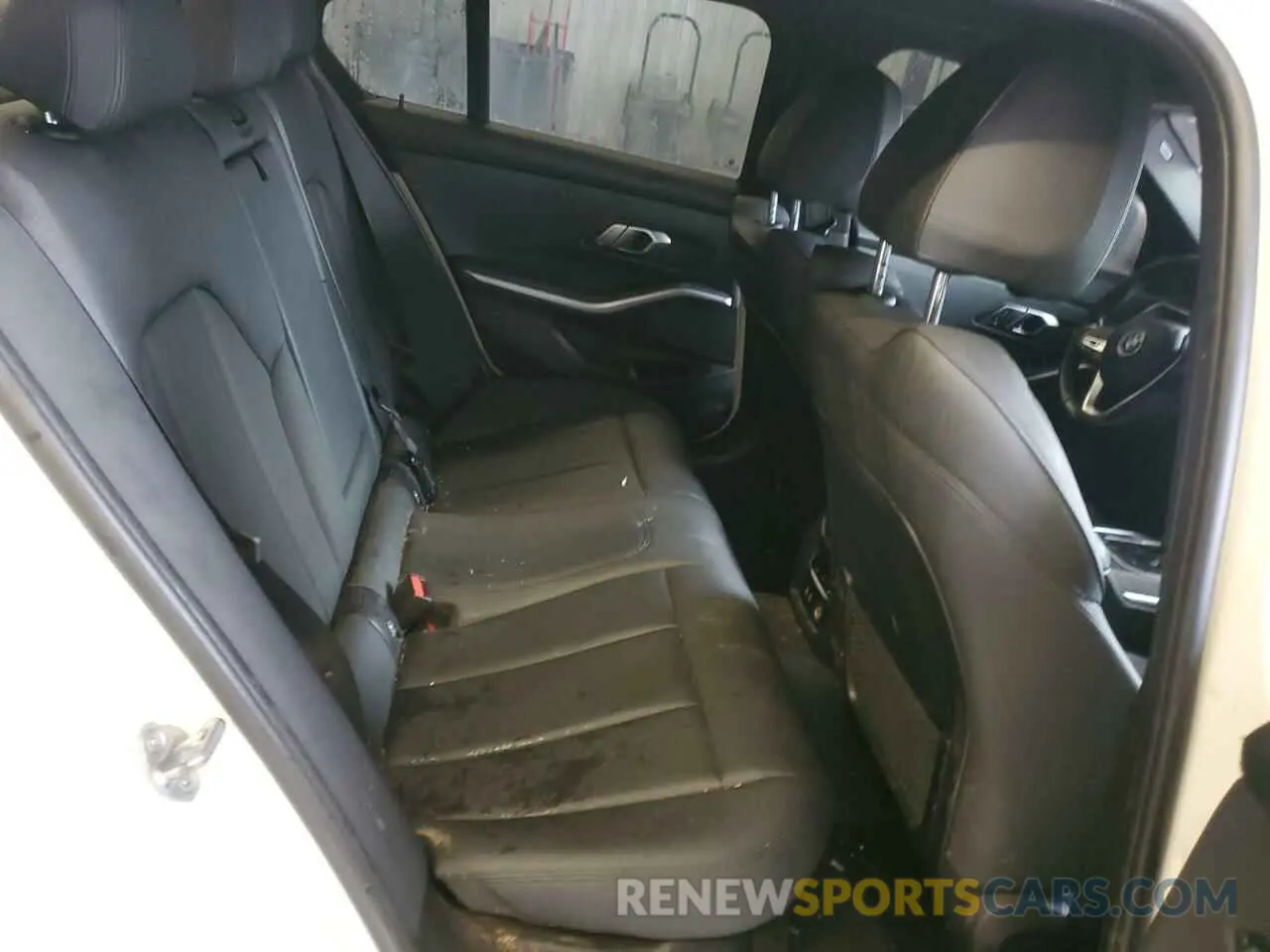 10 Фотография поврежденного автомобиля 3MW5R1J01L8B23586 BMW 3 SERIES 2020