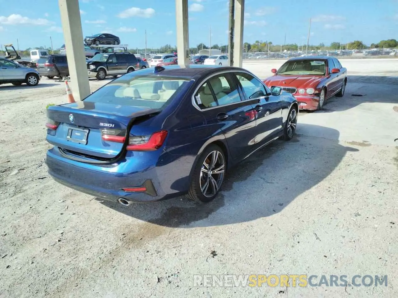 4 Фотография поврежденного автомобиля 3MW5R1J01L8B30554 BMW 3 SERIES 2020