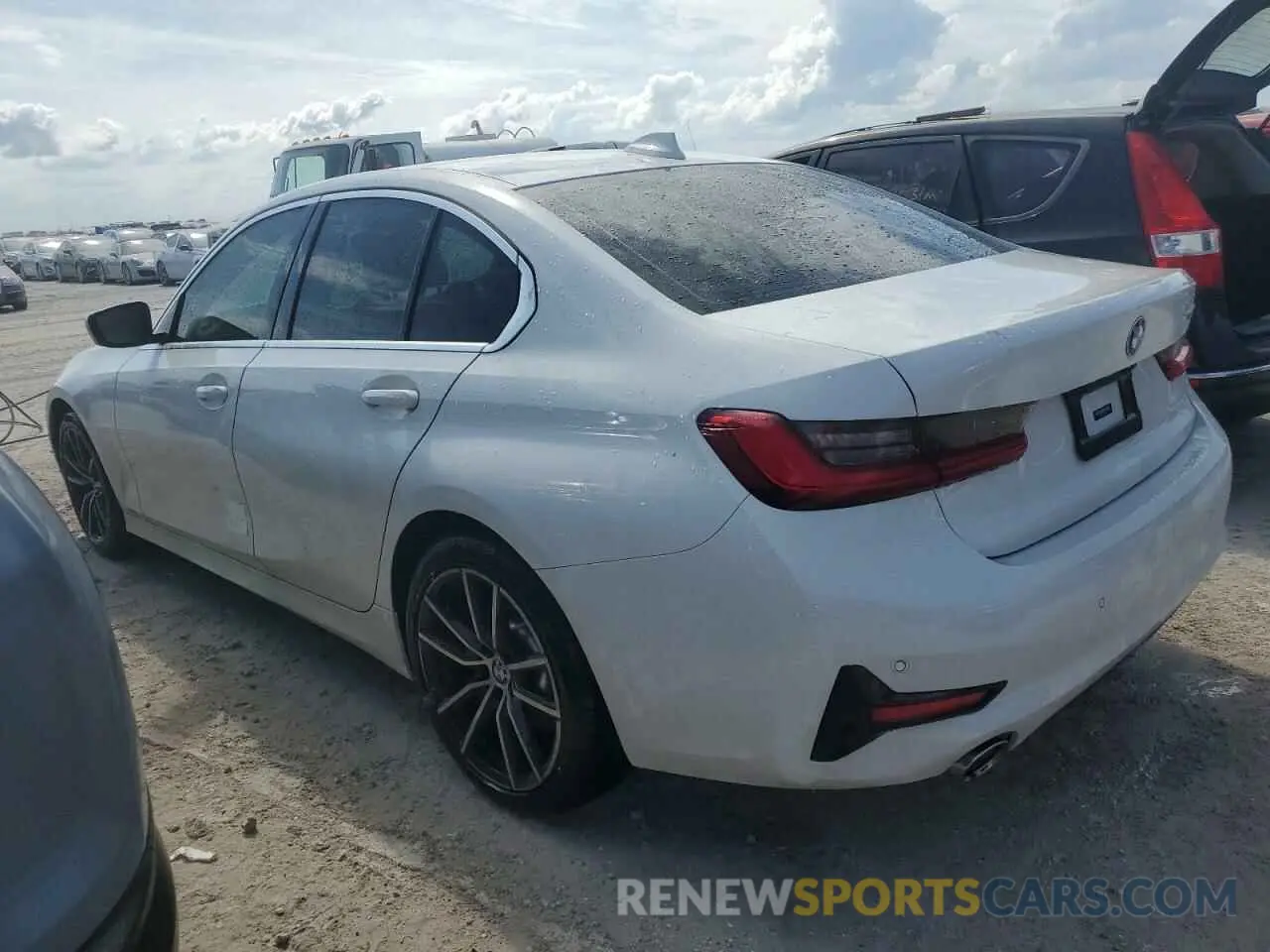 2 Photograph of a damaged car 3MW5R1J02L8B04352 BMW 3 SERIES 2020