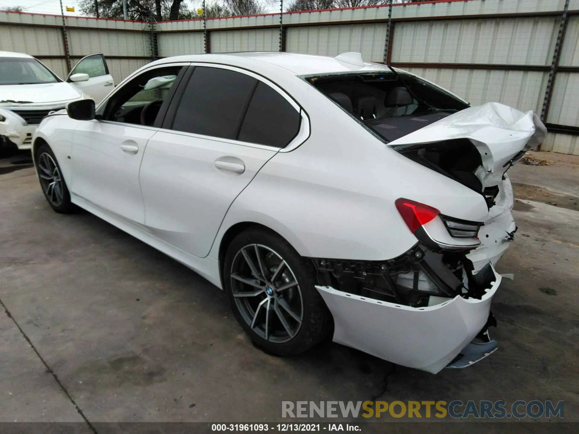 3 Фотография поврежденного автомобиля 3MW5R1J05L8B09576 BMW 3 SERIES 2020