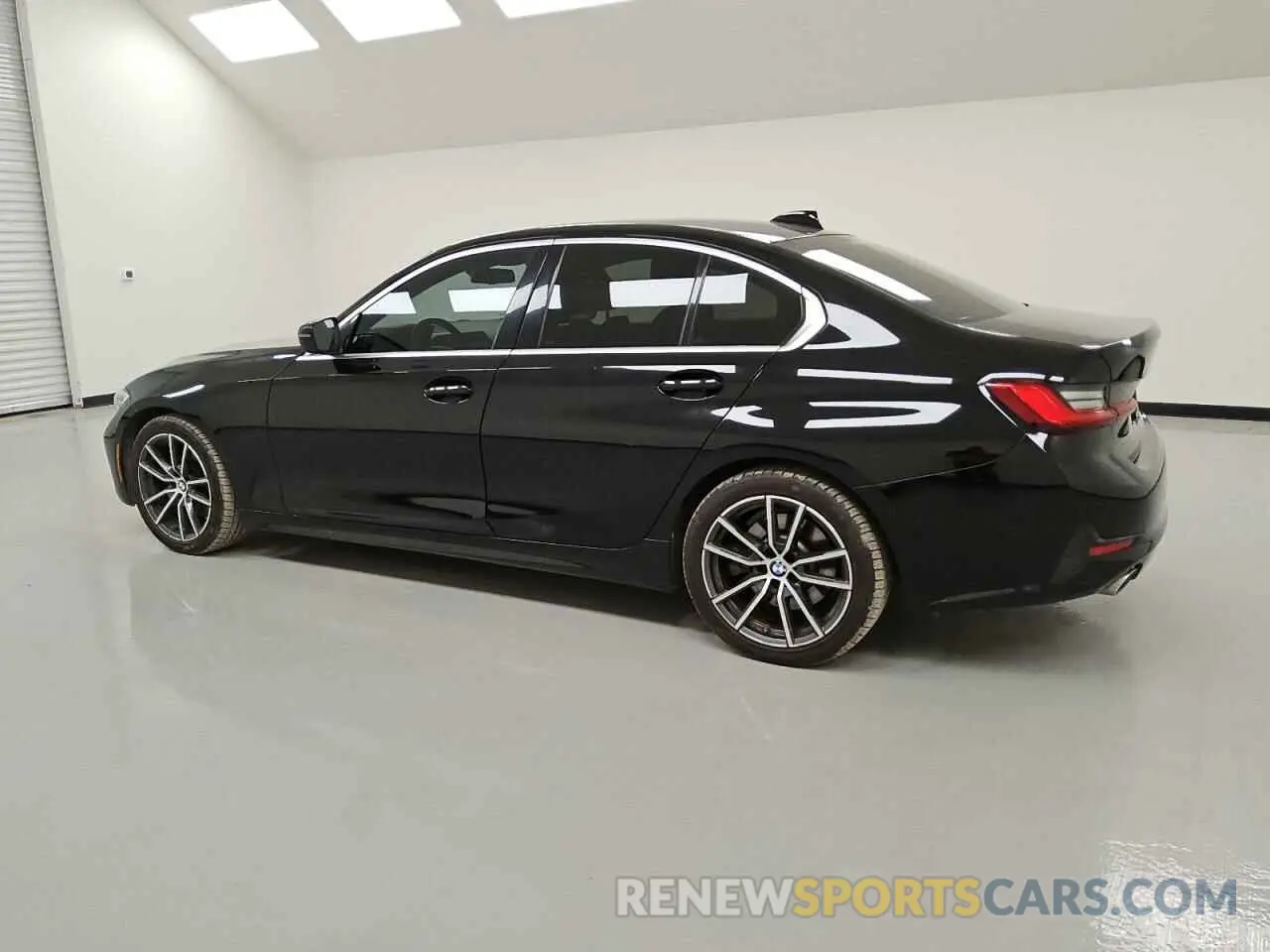2 Photograph of a damaged car 3MW5R1J05L8B11781 BMW 3 SERIES 2020