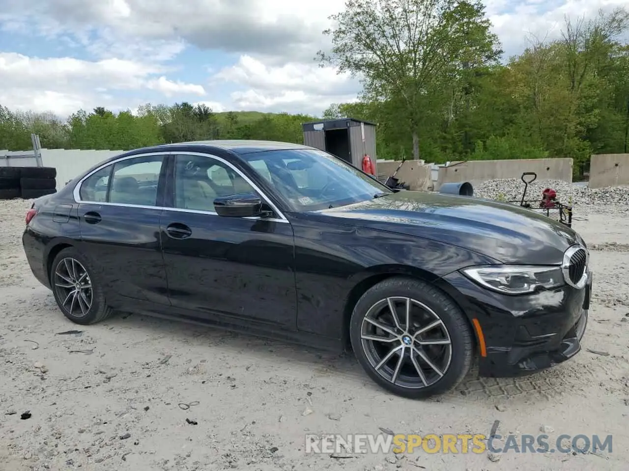 4 Photograph of a damaged car 3MW5R1J05L8B16852 BMW 3 SERIES 2020