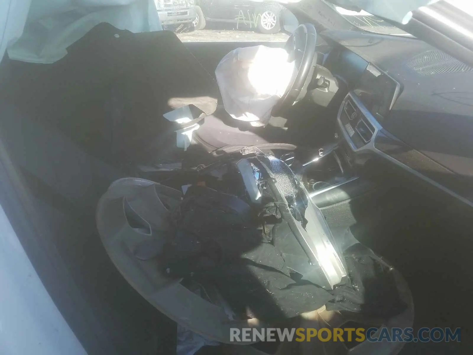 5 Photograph of a damaged car 3MW5R1J05L8B17385 BMW 3 SERIES 2020