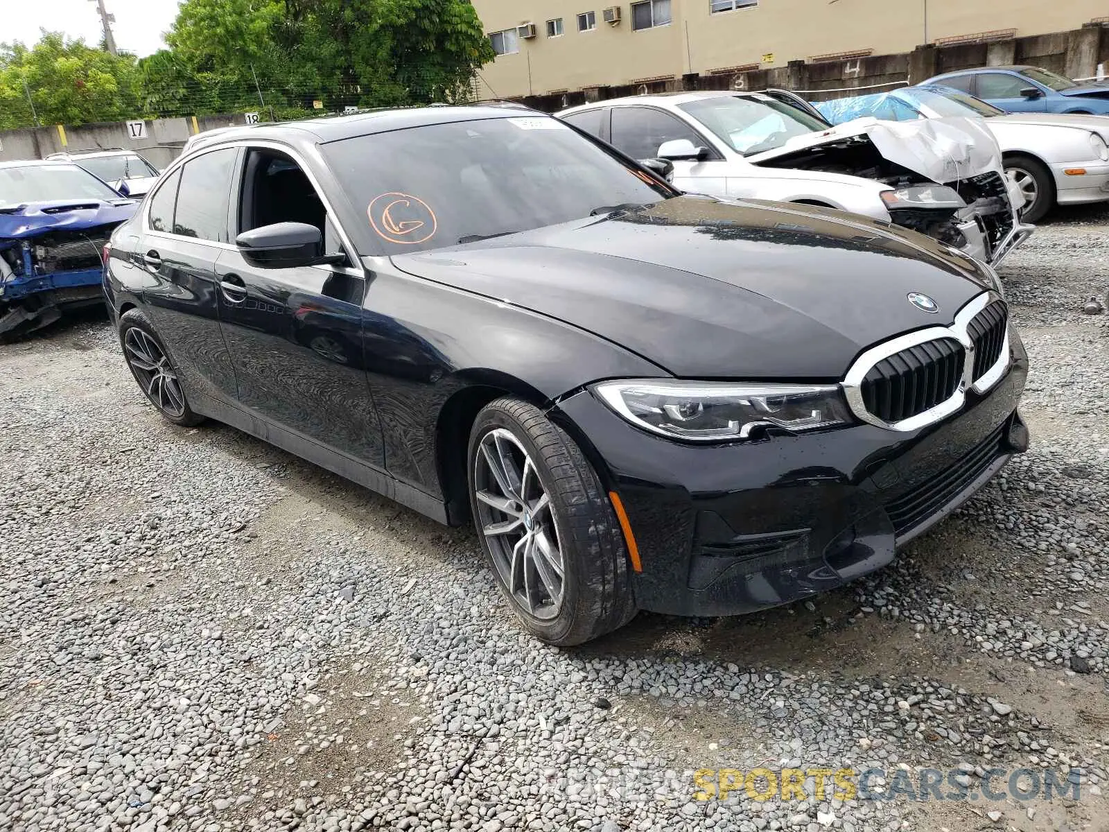 1 Photograph of a damaged car 3MW5R1J05L8B20688 BMW 3 SERIES 2020