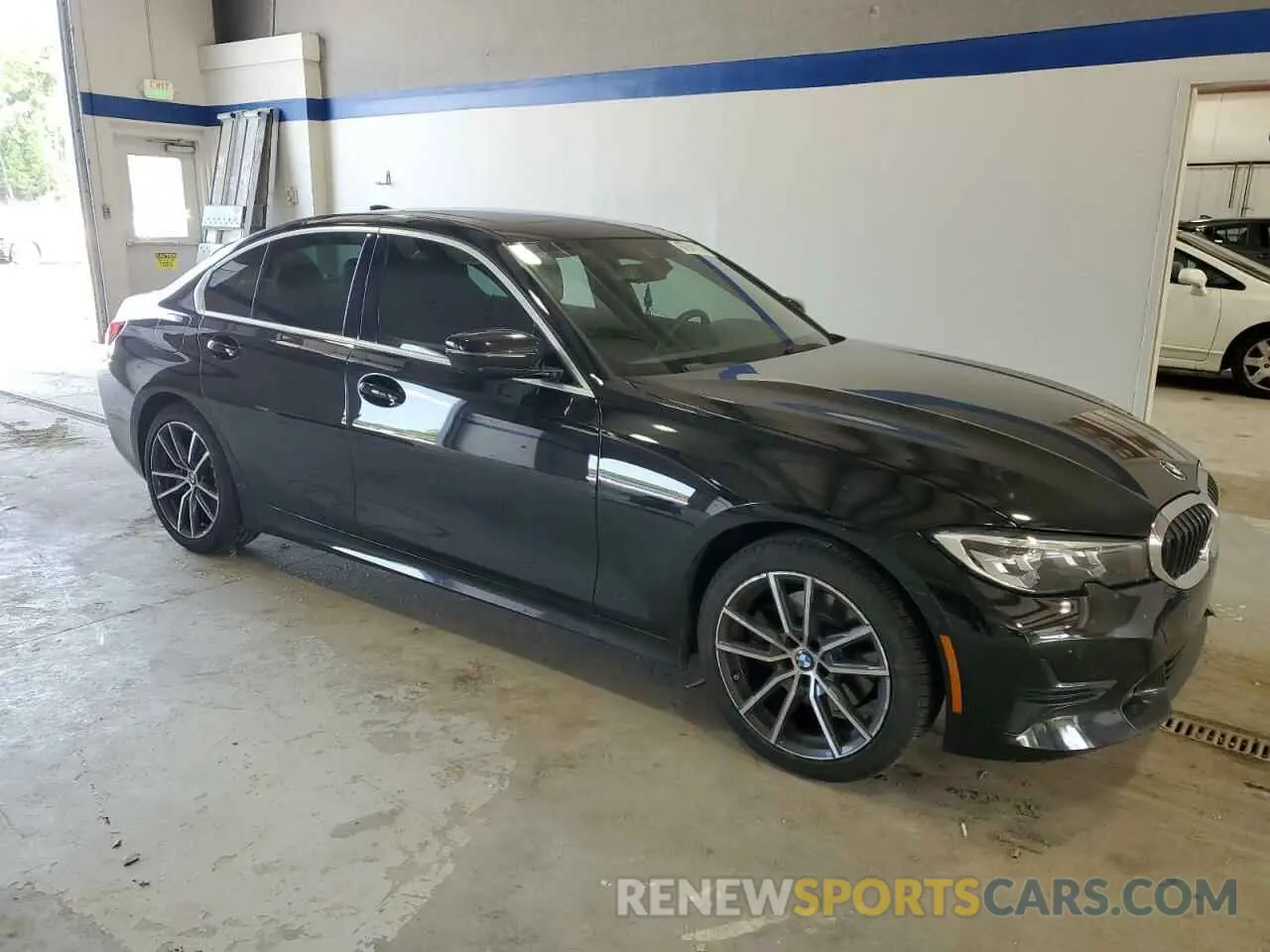 4 Фотография поврежденного автомобиля 3MW5R1J08L8B10897 BMW 3 SERIES 2020
