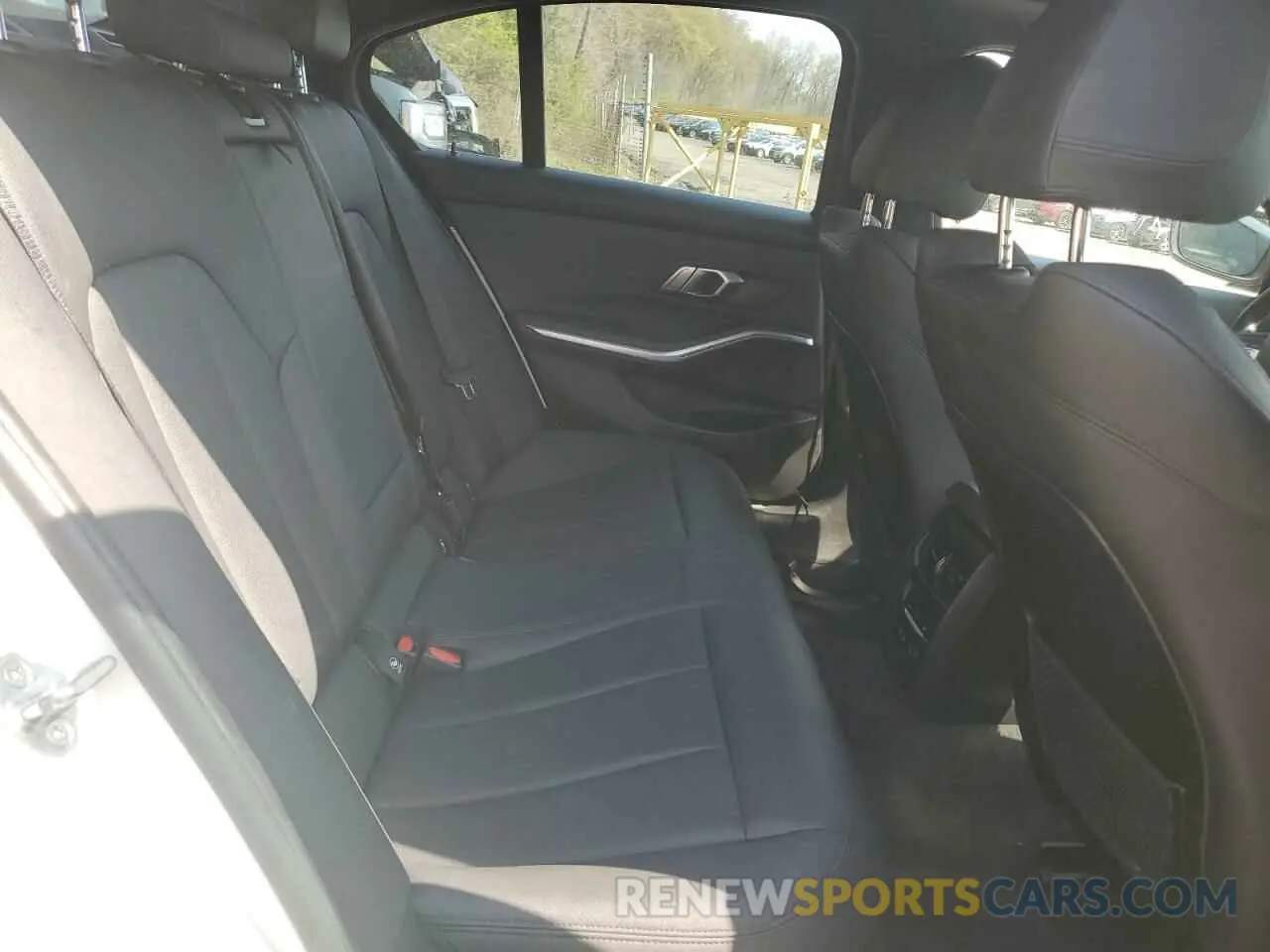 10 Фотография поврежденного автомобиля 3MW5R7J00L8B31892 BMW 3 SERIES 2020