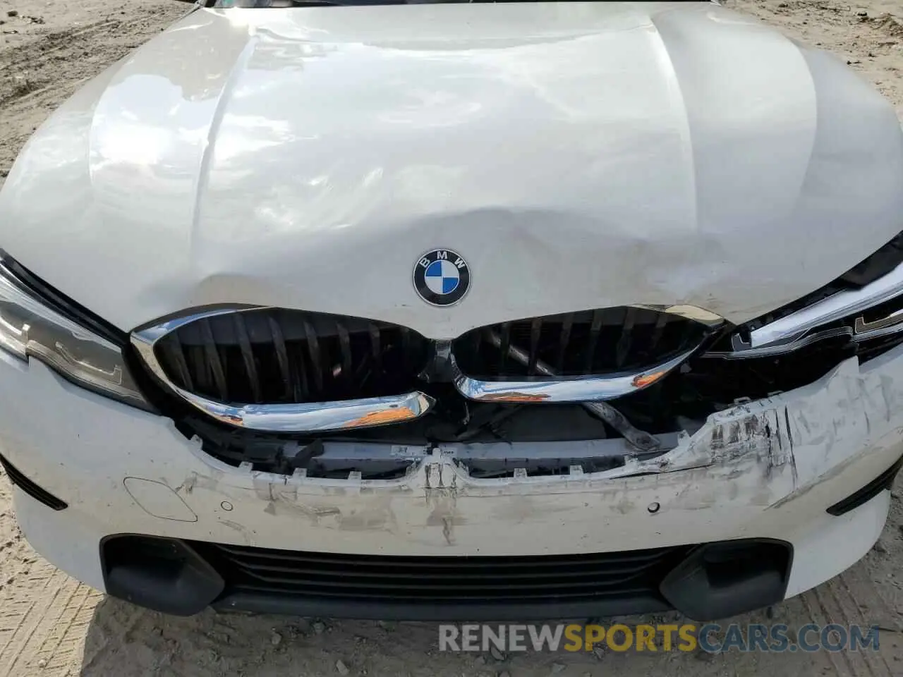 11 Photograph of a damaged car 3MW5R7J01L8B10663 BMW 3 SERIES 2020