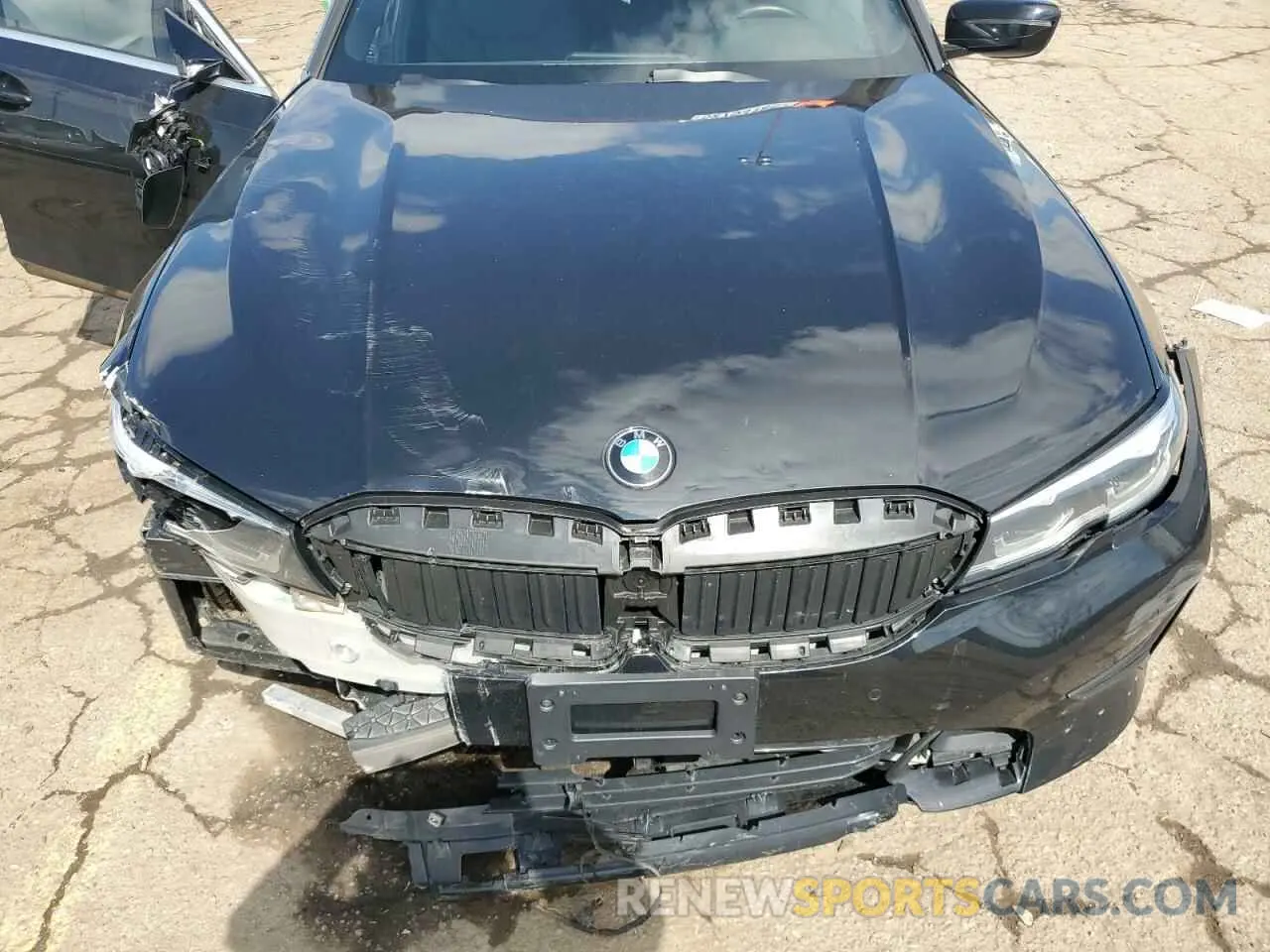 11 Фотография поврежденного автомобиля 3MW5R7J02L8B03849 BMW 3 SERIES 2020
