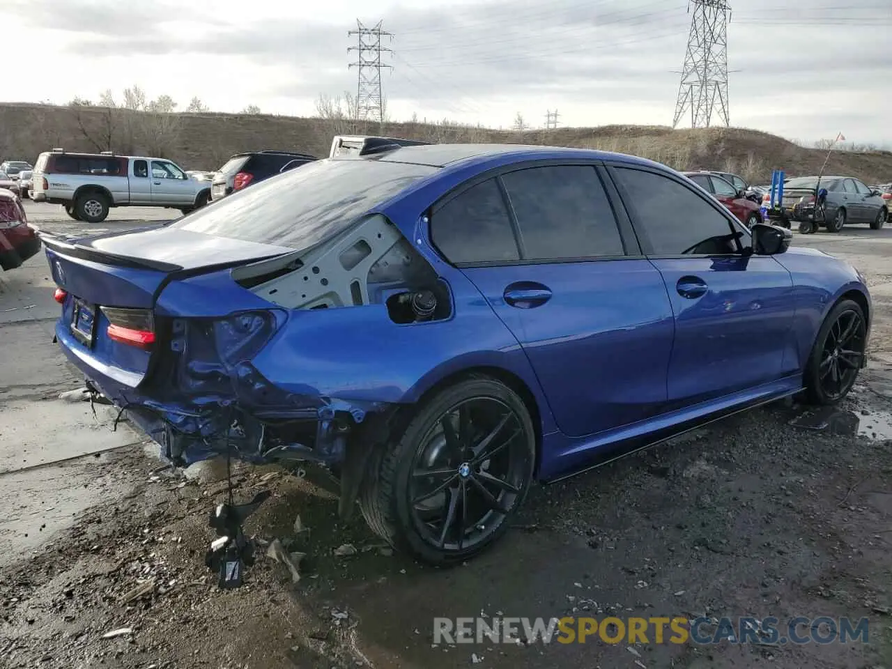 3 Photograph of a damaged car 3MW5R7J02L8B06928 BMW 3 SERIES 2020