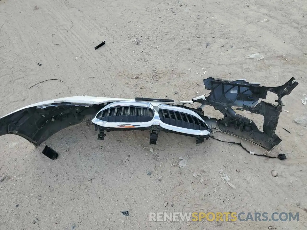 12 Photograph of a damaged car 3MW5R7J03L8B21731 BMW 3 SERIES 2020