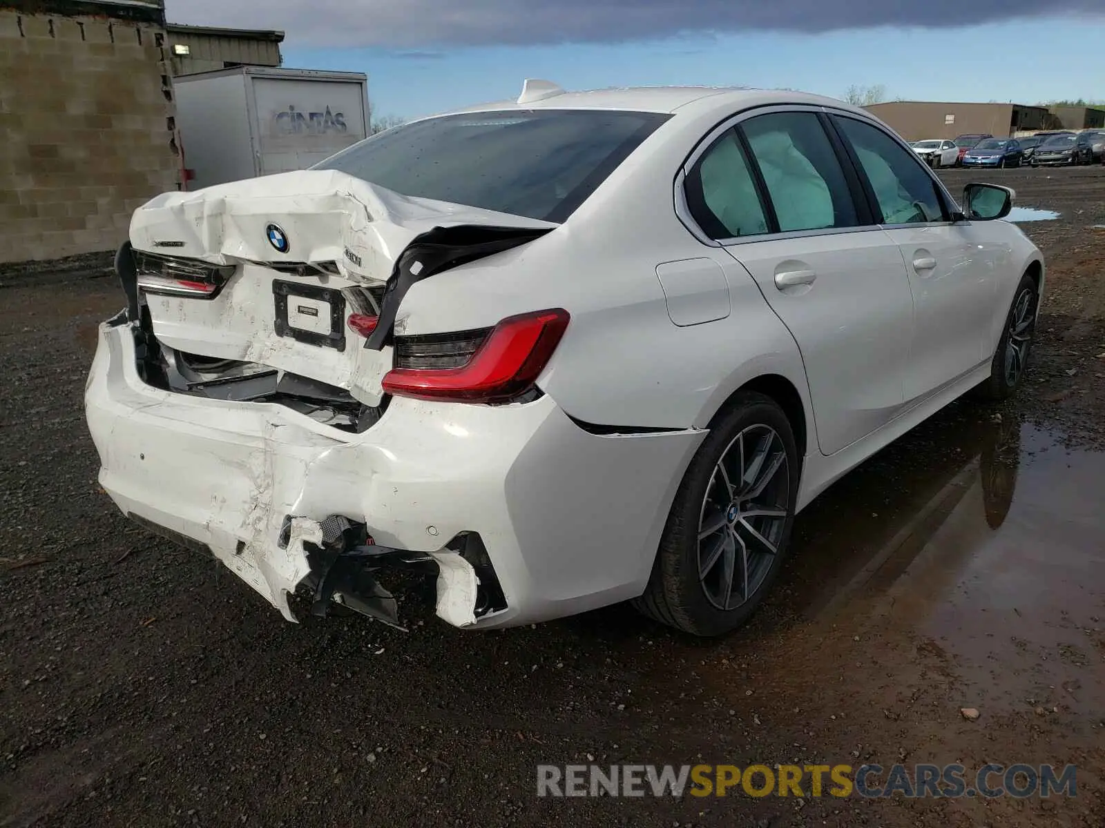 4 Photograph of a damaged car 3MW5R7J03L8B29411 BMW 3 SERIES 2020
