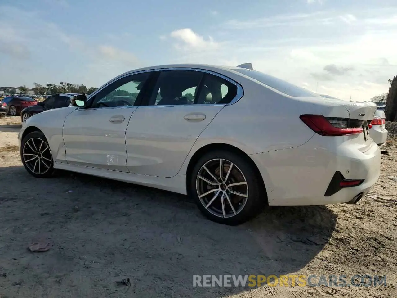 2 Photograph of a damaged car 3MW5R7J07L8B09369 BMW 3 SERIES 2020