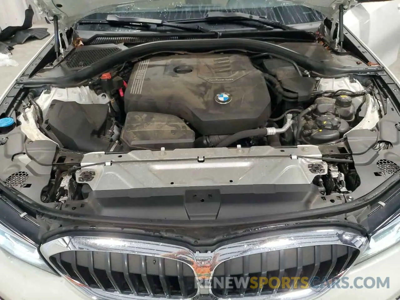 11 Photograph of a damaged car 3MW5R7J08L8B08862 BMW 3 SERIES 2020