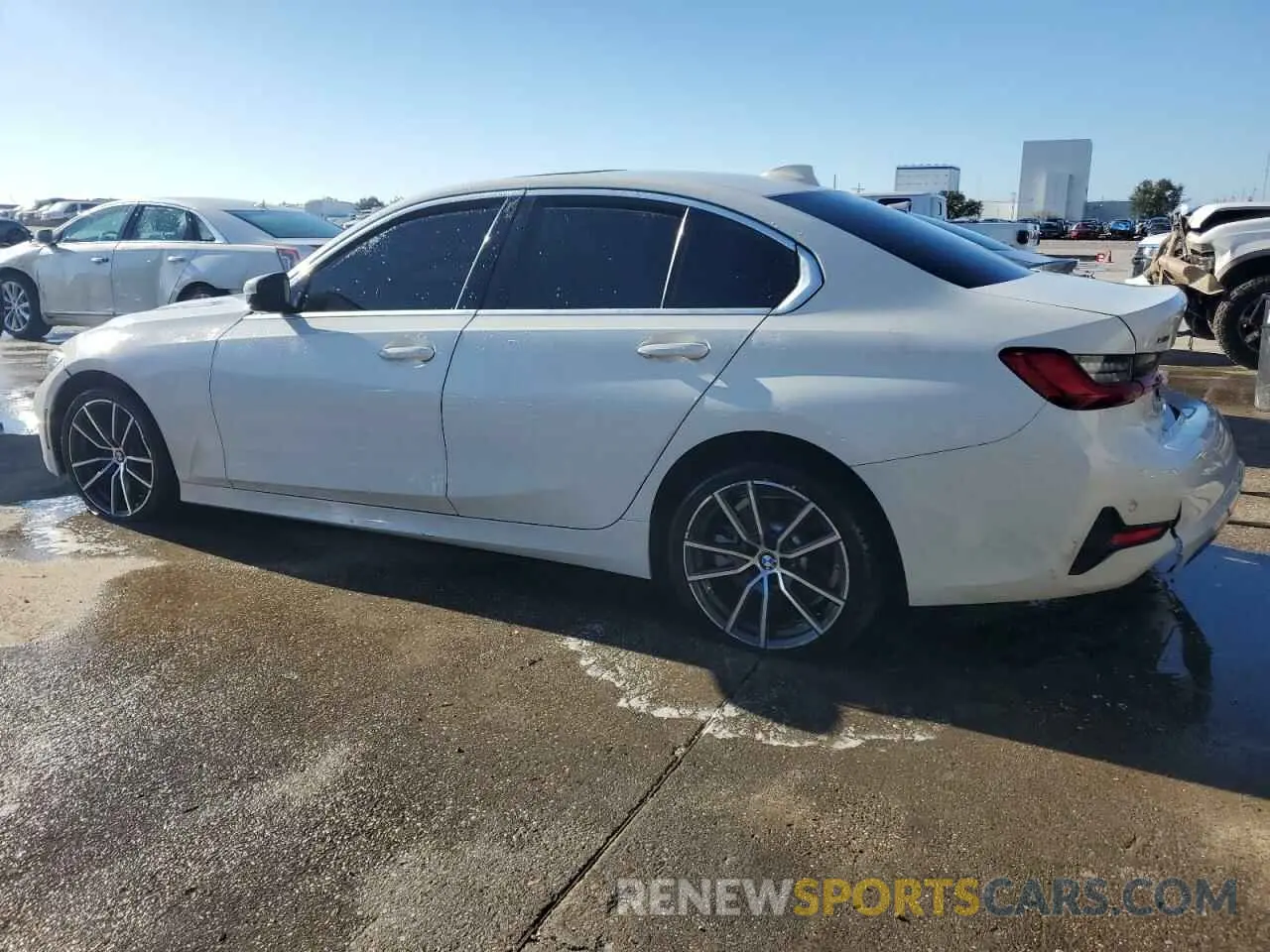 2 Photograph of a damaged car 3MW5R7J08L8B24138 BMW 3 SERIES 2020