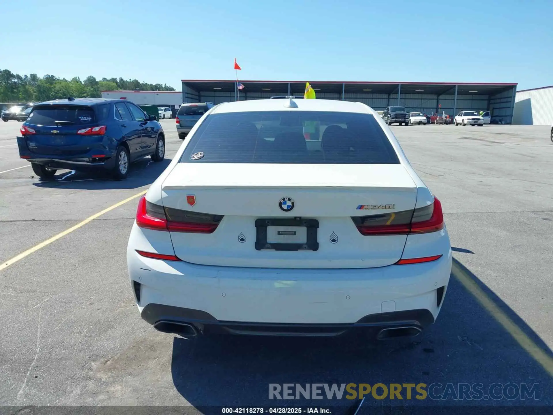 16 Photograph of a damaged car 3MW5U7J08L8B31590 BMW 3 SERIES 2020