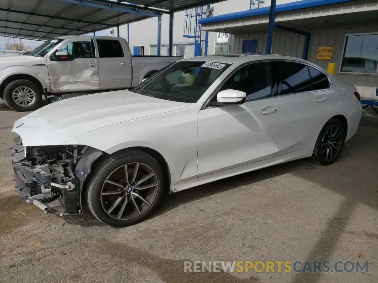 1 Фотография поврежденного автомобиля WBA5R1C02LFJ06798 BMW 3 SERIES 2020