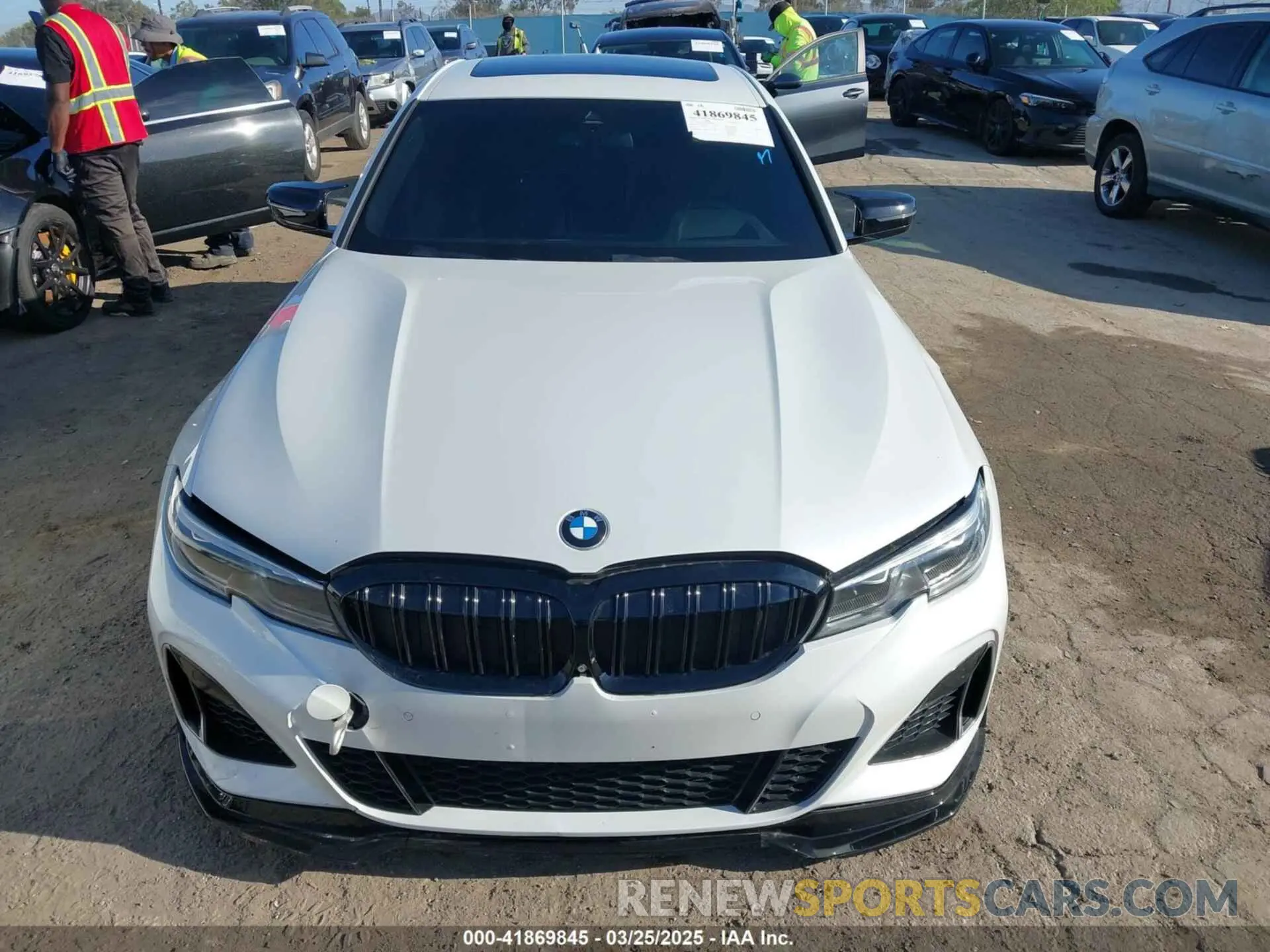 12 Фотография поврежденного автомобиля WBA5U7C02LFH69972 BMW 3 SERIES 2020