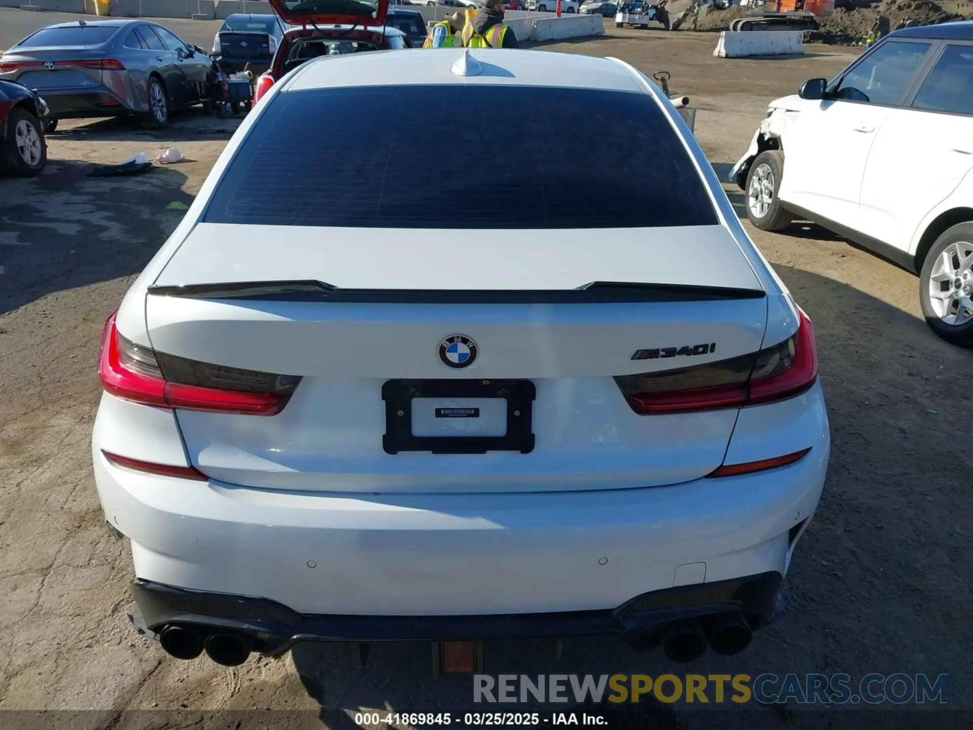 16 Фотография поврежденного автомобиля WBA5U7C02LFH69972 BMW 3 SERIES 2020