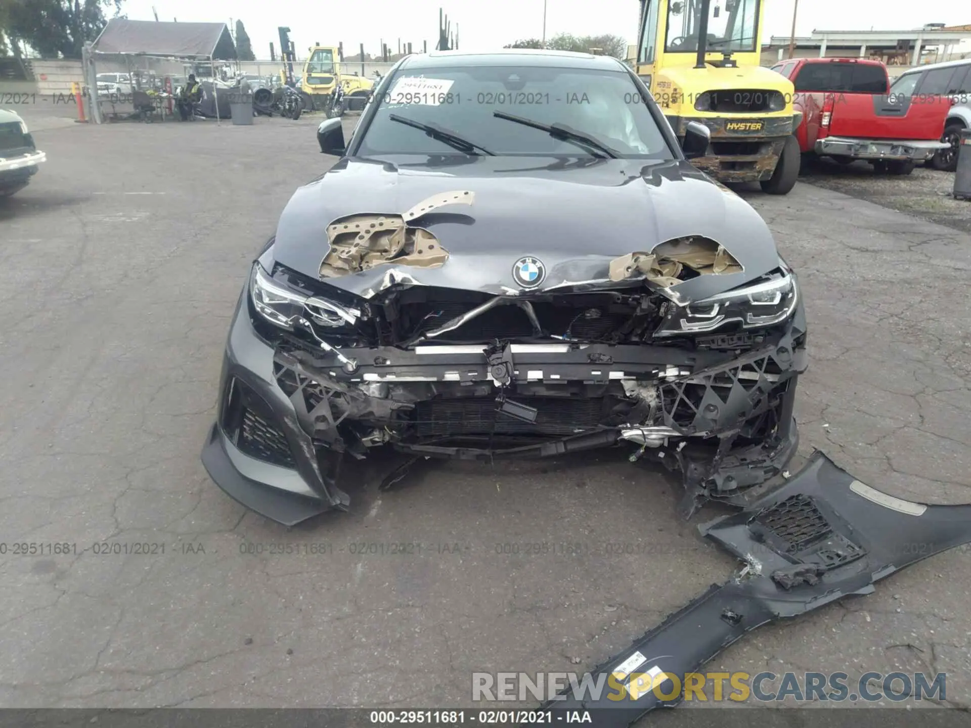 6 Photograph of a damaged car WBA5U7C04LFH31143 BMW 3 SERIES 2020