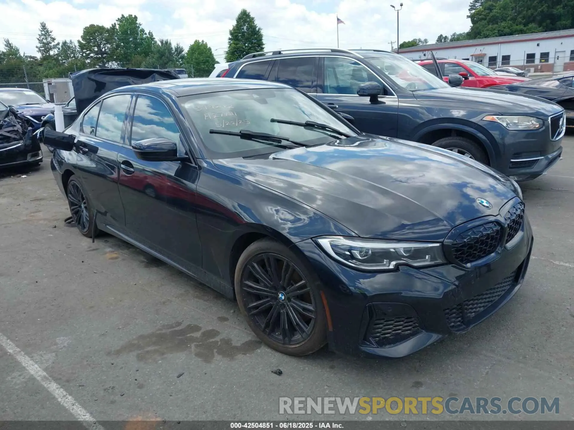 12 Photograph of a damaged car WBA5U7C06LFH27191 BMW 3 SERIES 2020