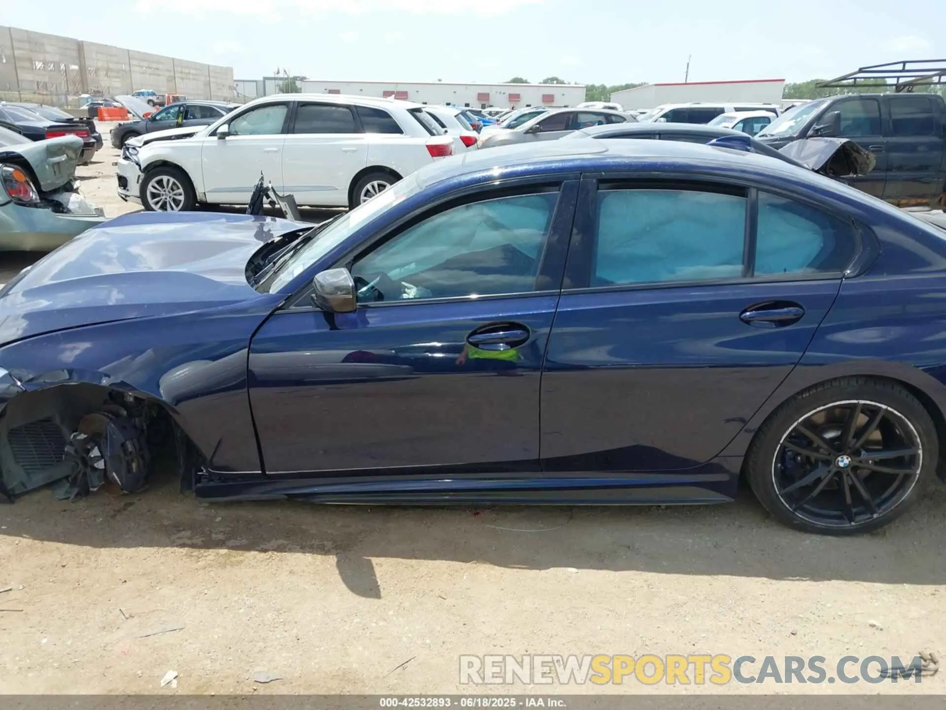 13 Фотография поврежденного автомобиля WBA5U7C07LFH34909 BMW 3 SERIES 2020