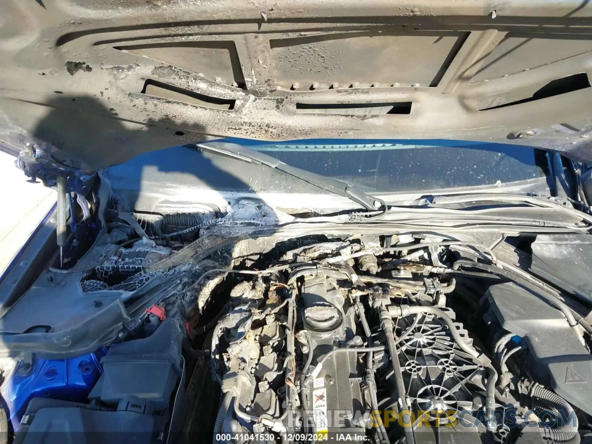6 Photograph of a damaged car WBA5U9C06LFH24903 BMW 3 SERIES 2020