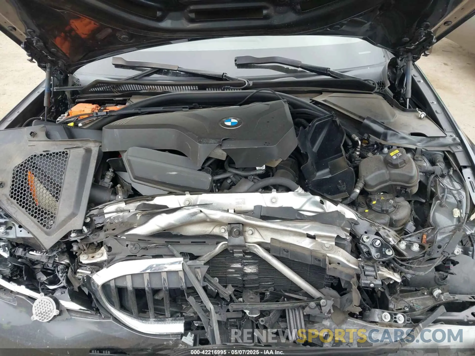 10 Фотография поврежденного автомобиля 3MW5P7J00M8C11359 BMW 3 SERIES 2021