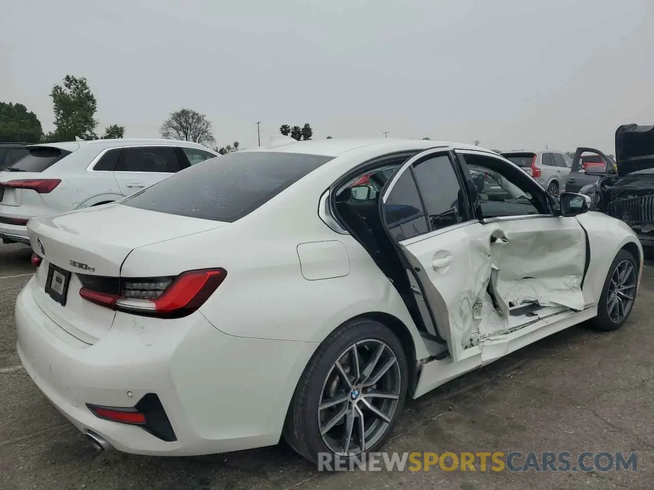 3 Фотография поврежденного автомобиля 3MW5P7J02M8B86870 BMW 3 SERIES 2021