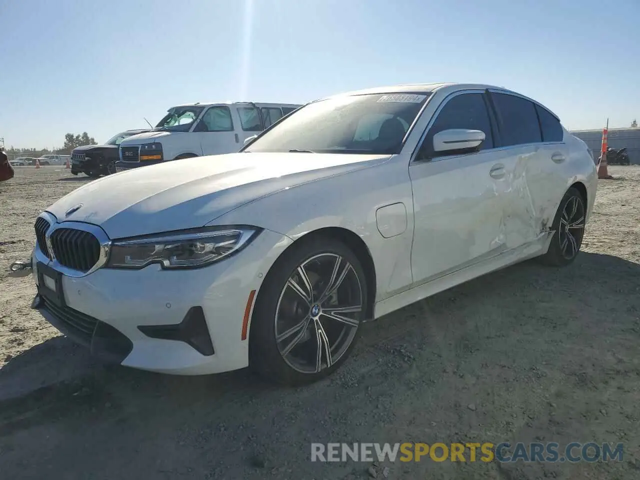 1 Photograph of a damaged car 3MW5P7J06M8B65410 BMW 3 SERIES 2021