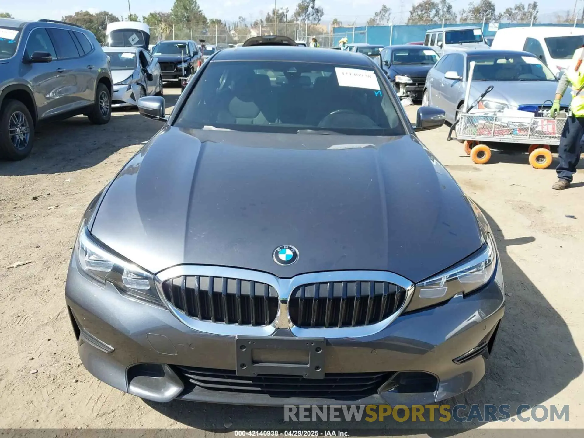 12 Photograph of a damaged car 3MW5P7J06M8B77766 BMW 3 SERIES 2021