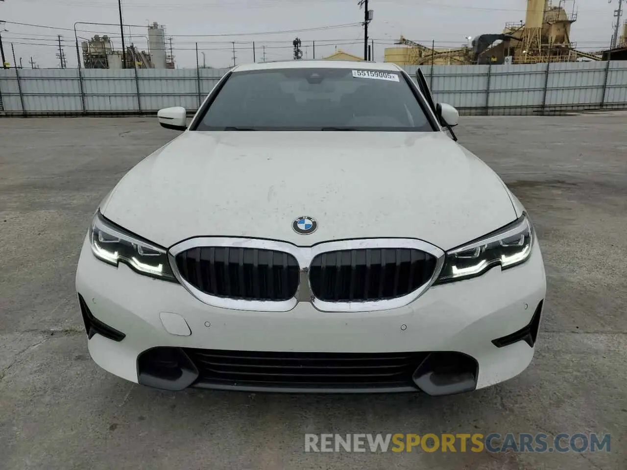 5 Photograph of a damaged car 3MW5P7J07M8B78246 BMW 3 SERIES 2021