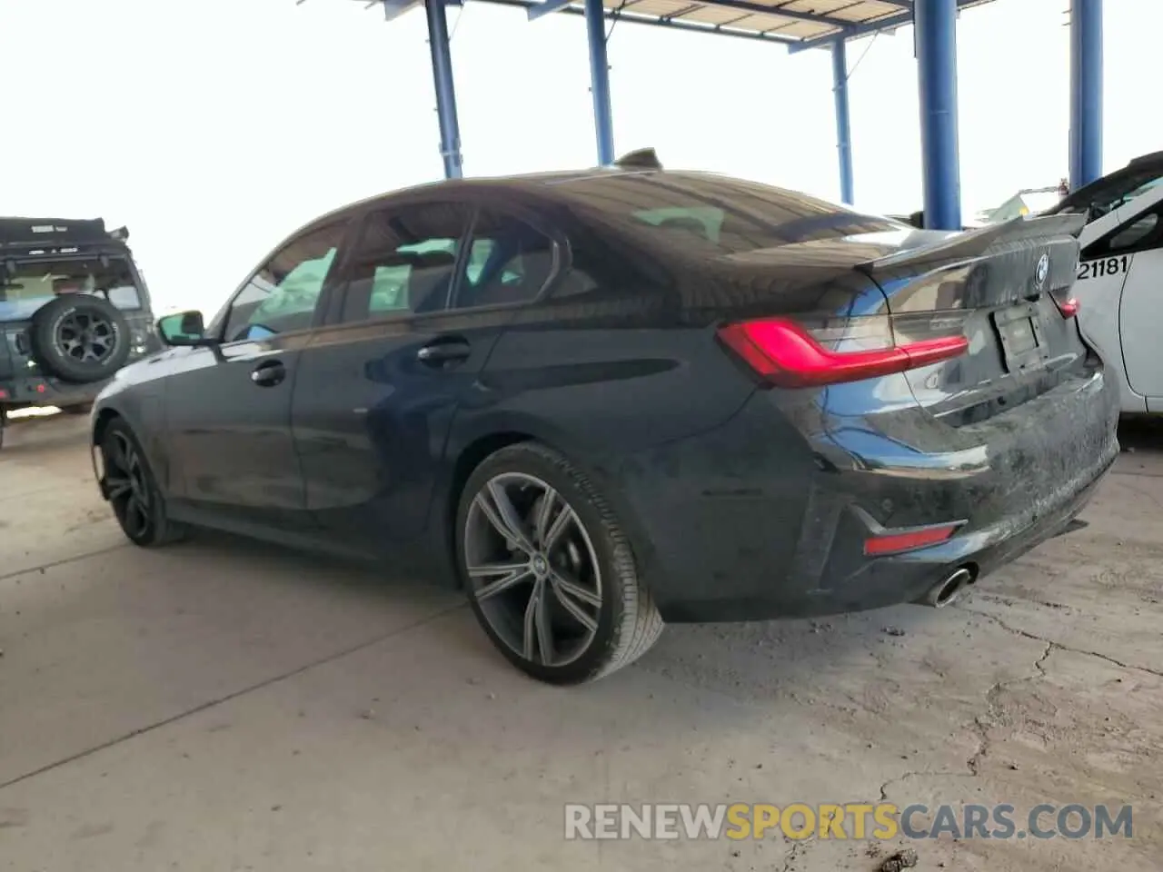 2 Фотография поврежденного автомобиля 3MW5P7J08M8B54313 BMW 3 SERIES 2021