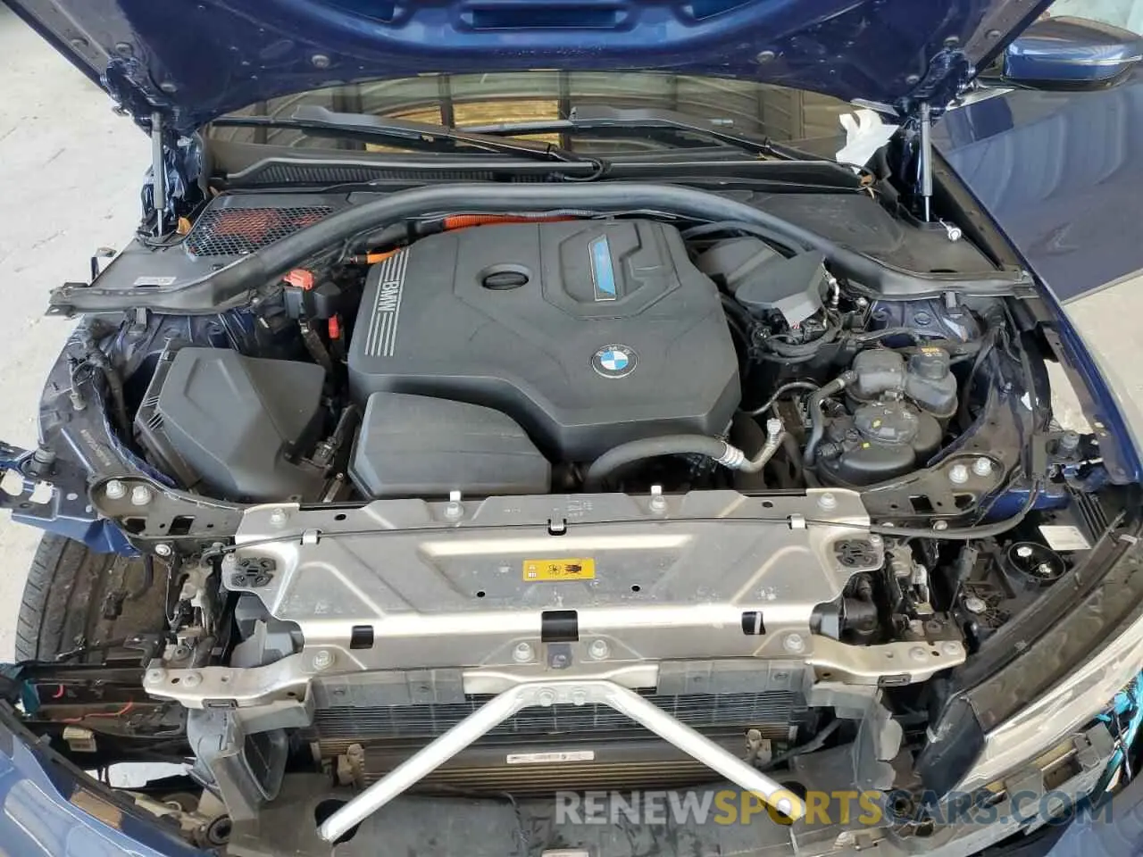 11 Photograph of a damaged car 3MW5P9J04M8B87501 BMW 3 SERIES 2021