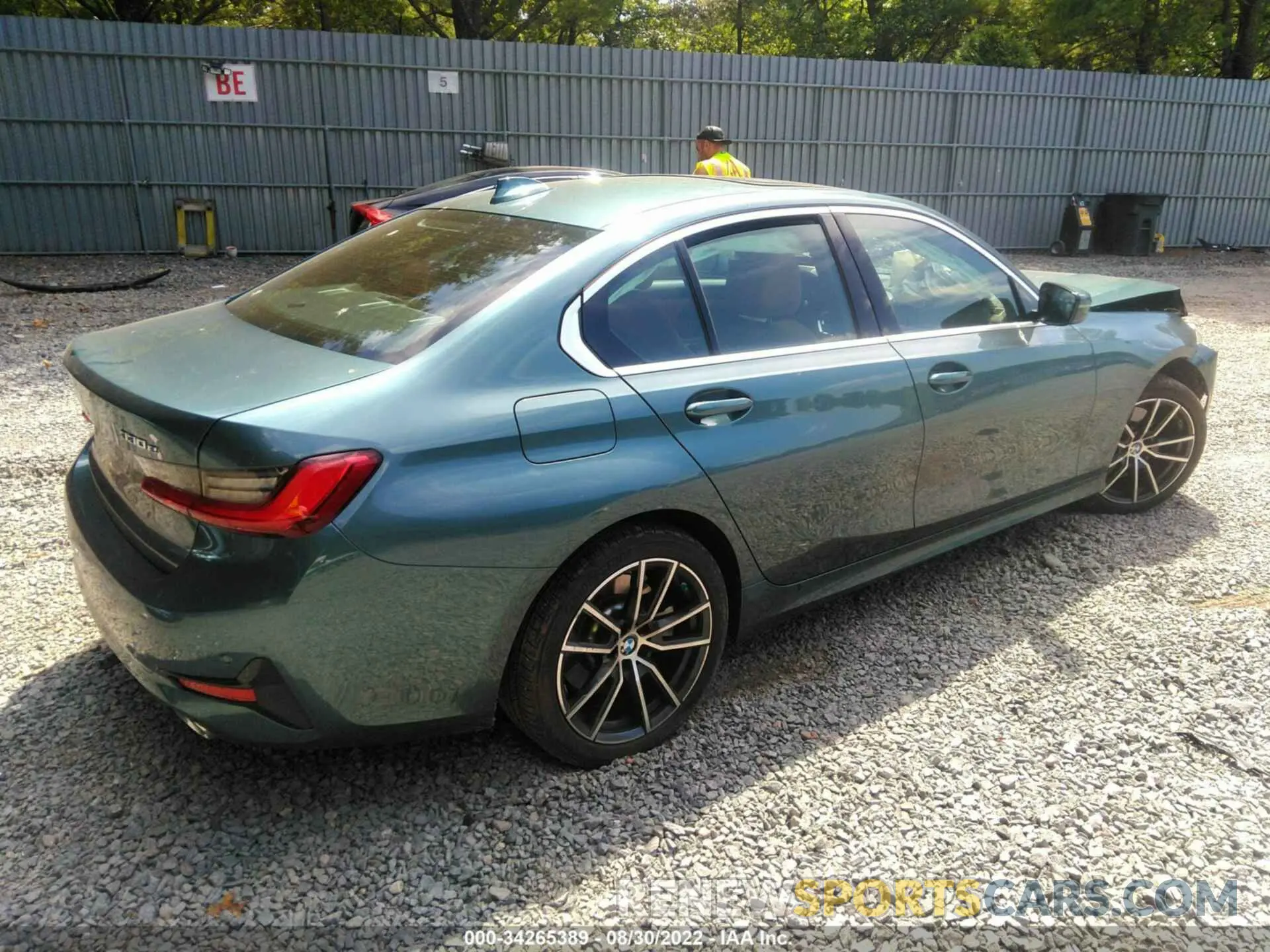 4 Фотография поврежденного автомобиля 3MW5P9J07M8C06767 BMW 3 SERIES 2021