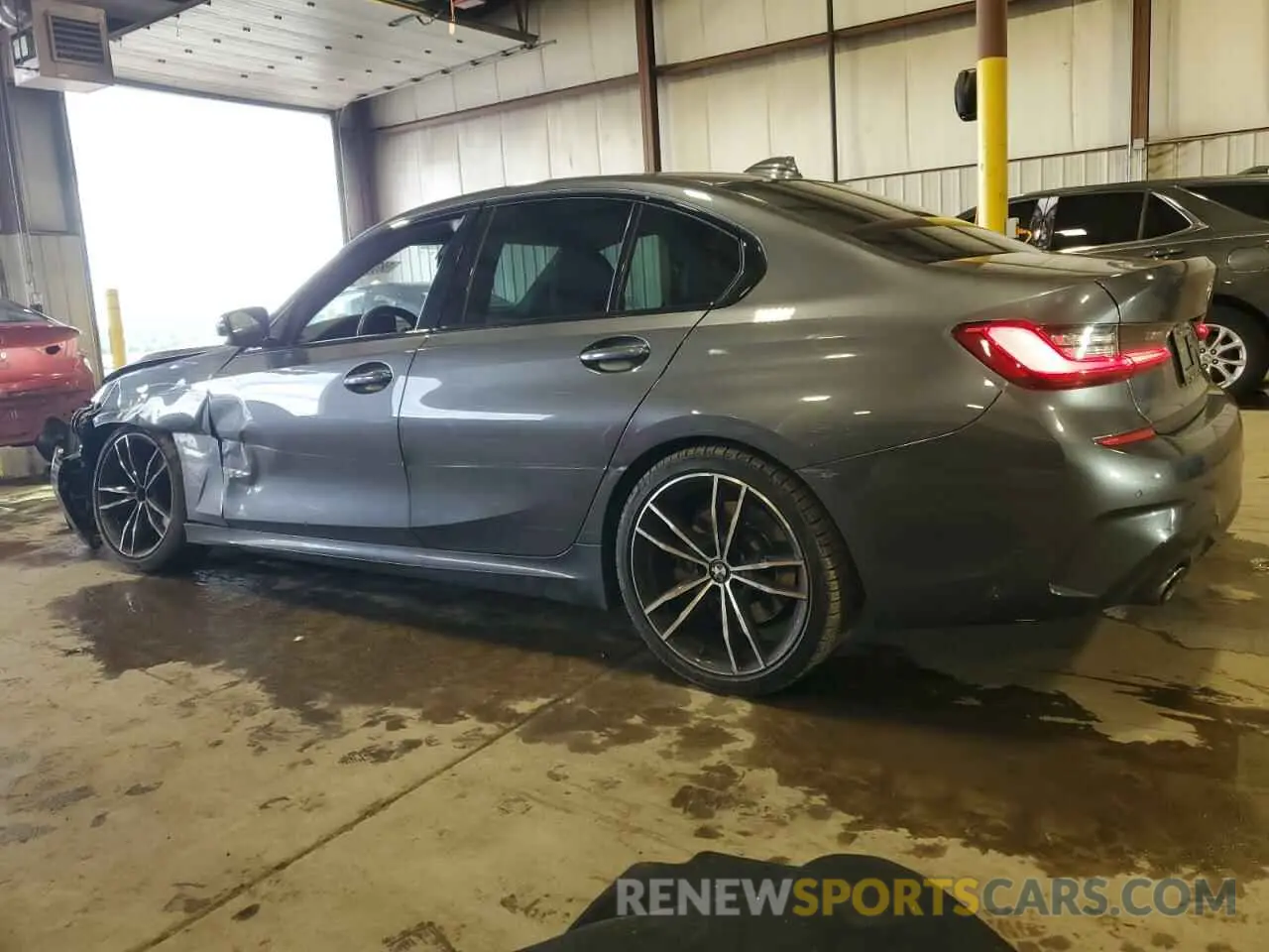 2 Photograph of a damaged car 3MW5R1J00M8B81609 BMW 3 SERIES 2021