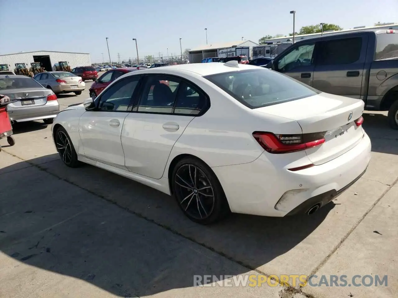2 Photograph of a damaged car 3MW5R1J01M8B83269 BMW 3 SERIES 2021