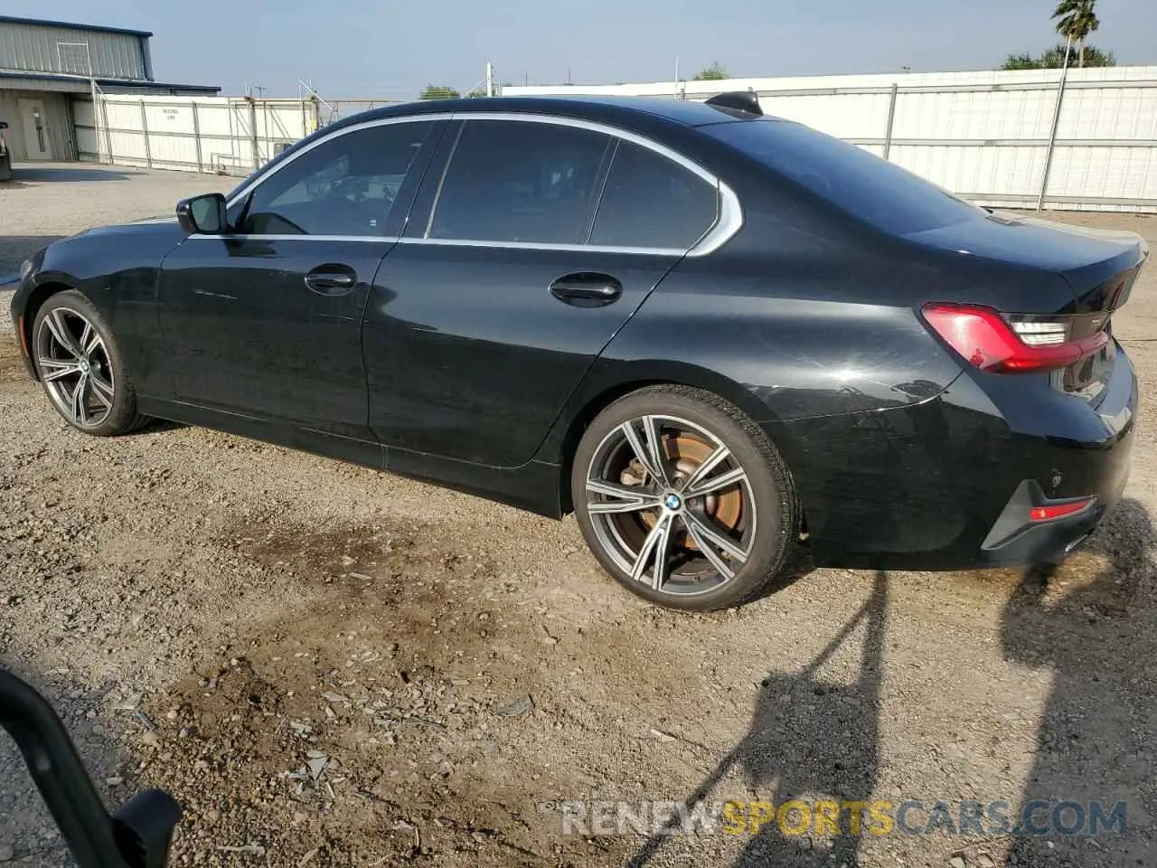 2 Фотография поврежденного автомобиля 3MW5R1J04M8B87672 BMW 3 SERIES 2021