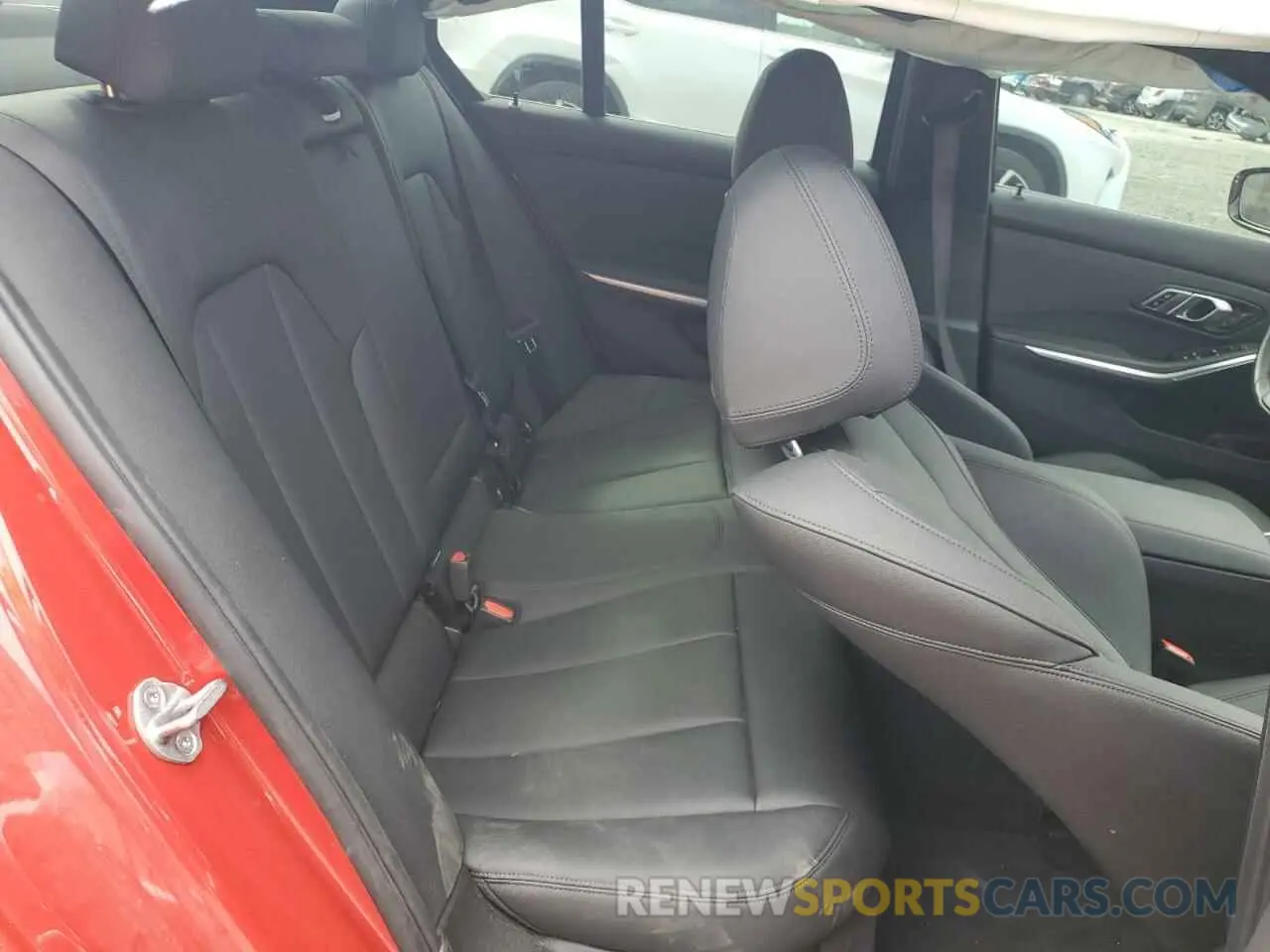 10 Фотография поврежденного автомобиля 3MW5R1J04M8C10884 BMW 3 SERIES 2021
