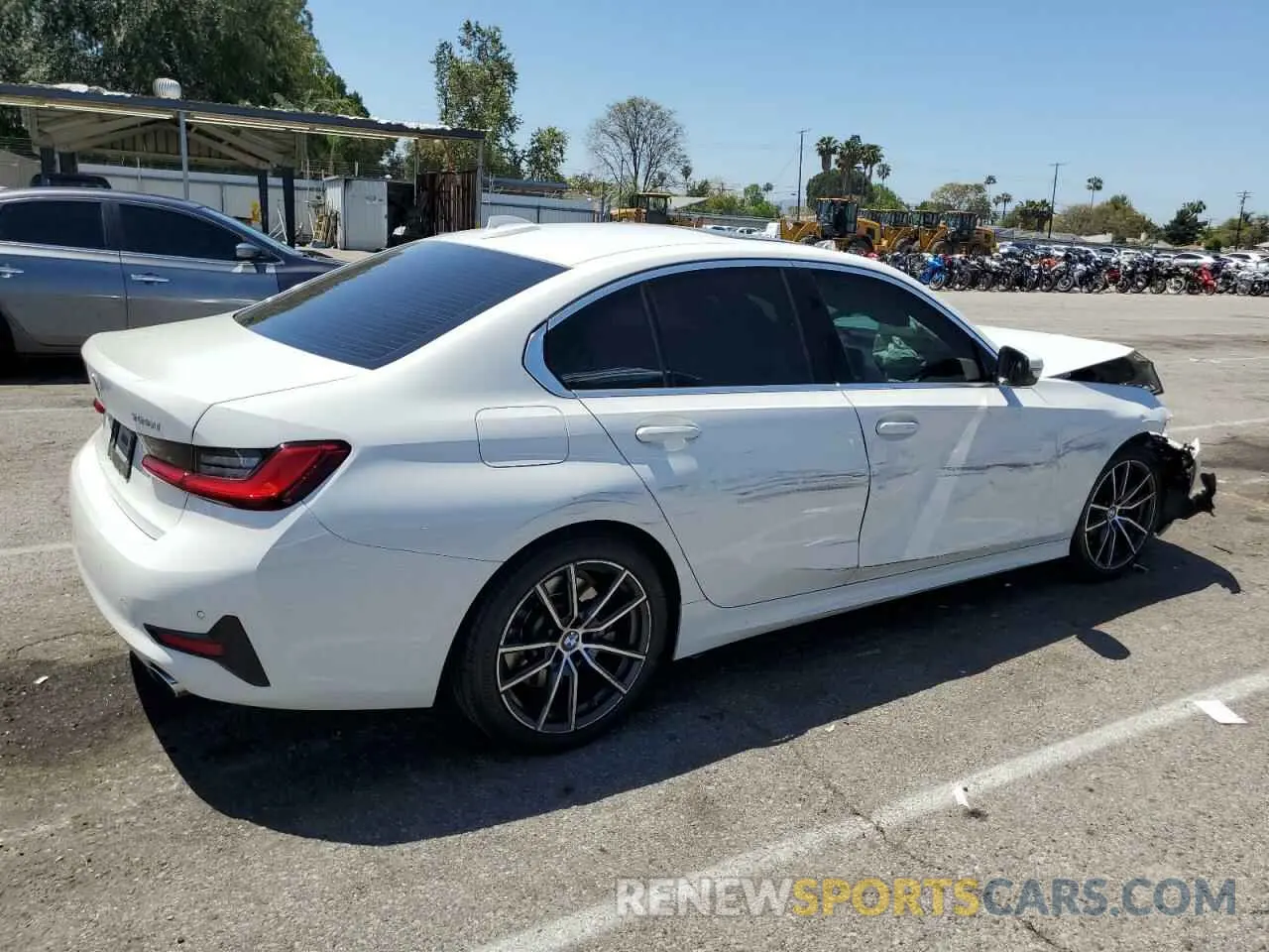 3 Photograph of a damaged car 3MW5R1J05M8B94811 BMW 3 SERIES 2021