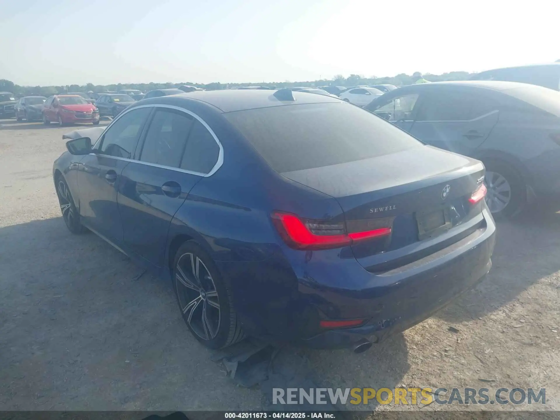3 Фотография поврежденного автомобиля 3MW5R1J05M8C06701 BMW 3 SERIES 2021